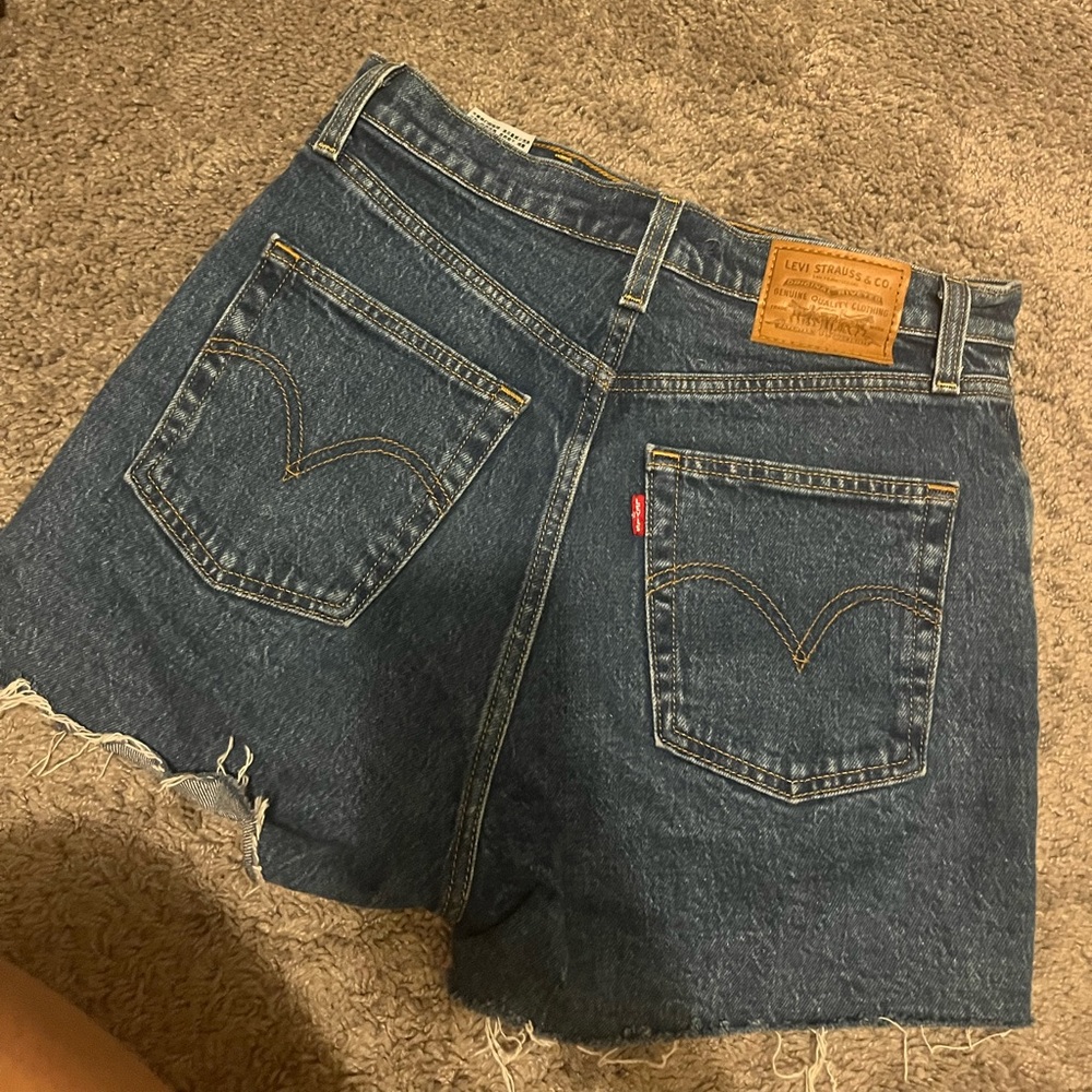 levi’s ribcage shorts